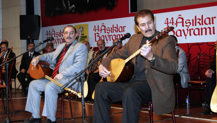 Aşıklar Bayramı Coşkuyla İzleniyor