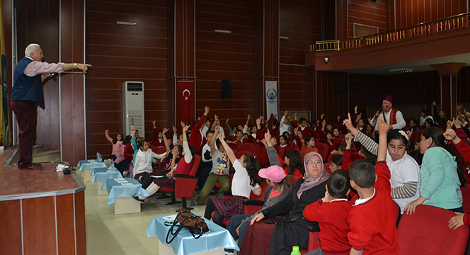 İlçelerdeki Öğrencilere Kutlu Doğum Etkinliği