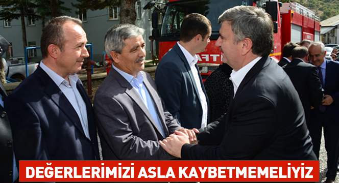 Değerlerimizi Asla Kaybetmemeliyiz