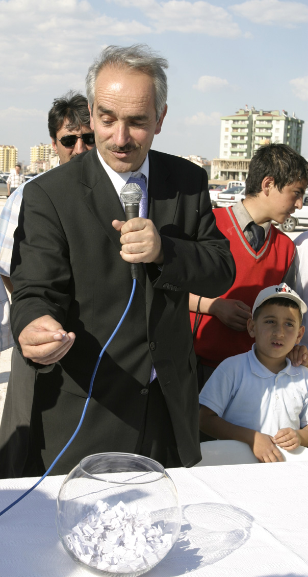 HUZUR BAHÇELERİ SAHİPLERİNE KAVUŞTU