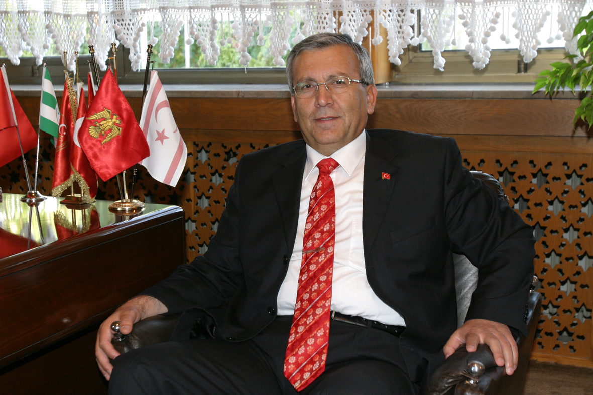 Trabzon Valisi Hüseyin Yavuzdemir, 'Konya, Belediyecilikte Örnek'