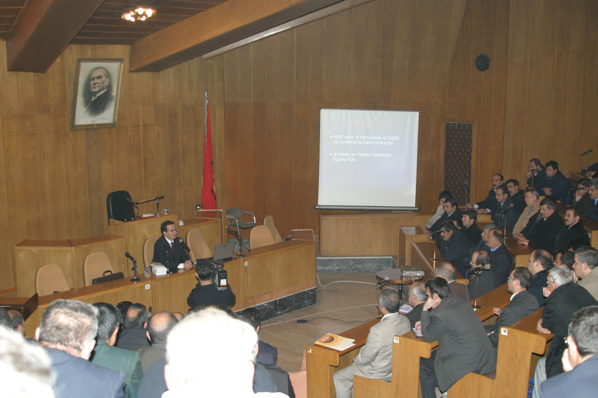 Belediye Çalışanlarına İş Güvenliği Anlatıldı