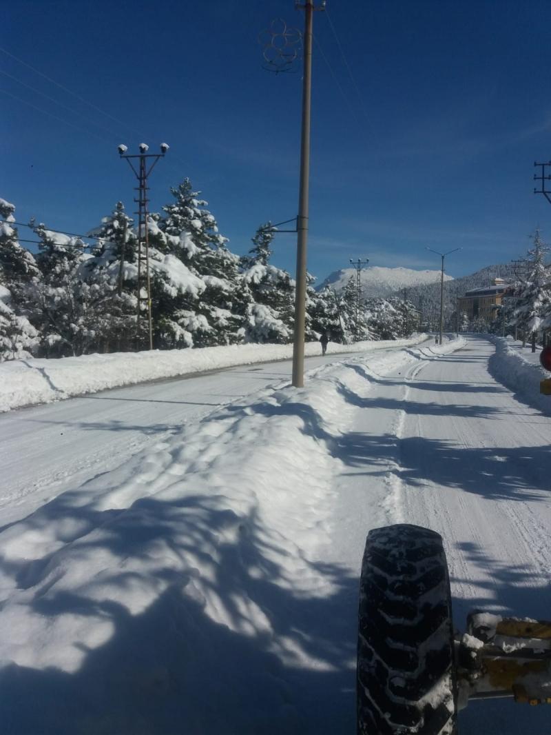 BEYŞEHİR İLÇESİ MAHALLE YOLLARI KAR TEMİZLEME ÇALIŞMALARI faaliyet gorseli