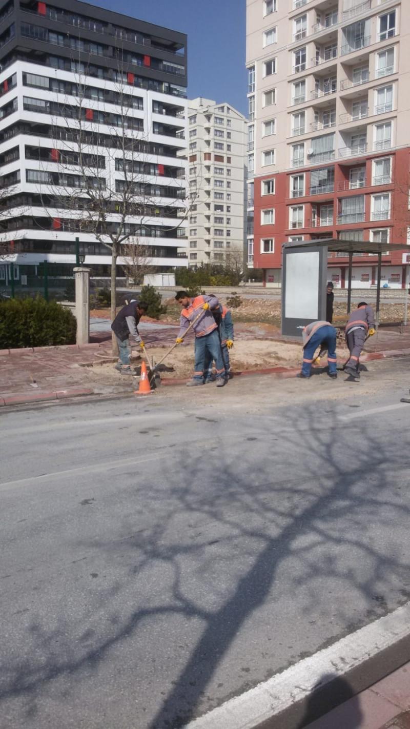 BARIŞ CADDESİ GENELİNDE BORDÜR TAMİRİ. faaliyet gorseli