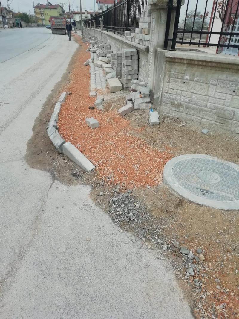 KÜÇÜK KOVANAĞZI MAHALLESİ TRETUVAR TAMİRATI faaliyet gorseli