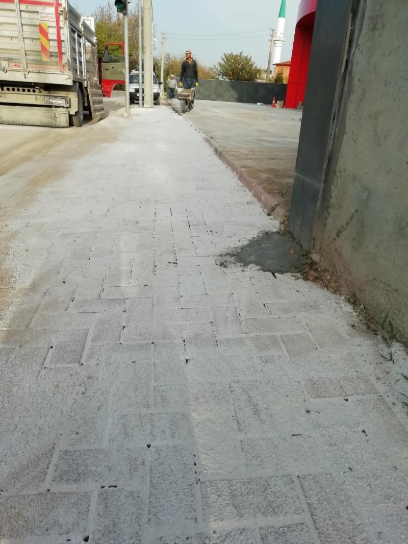 YAKA MAHALLESİ TRETUVAR TAMİRATI
  faaliyet gorseli