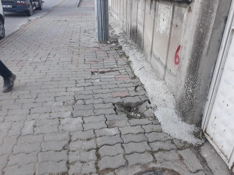 MALAZGİRT MAHALLESİ TRETUVAR TAMİRATI faaliyet gorseli