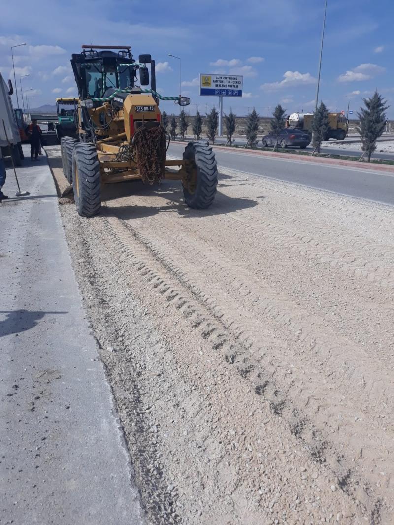 BÜYÜKKAYACIK MAHALLESİ ALİYA İZZET BEGOVİÇ CADDESİ ASFALT YAMA TANZİMİ. faaliyet gorseli