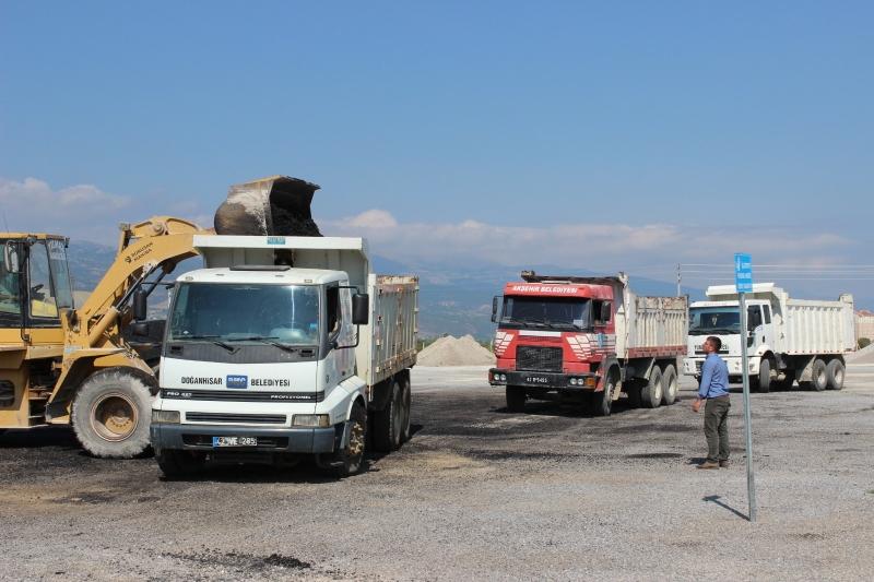 AKŞEHİR PLENT TESİSİMİZDEN DOĞANHİSAR BELEDİYESİNE 3.BÖLGE ŞEFLİĞİMİZ TARAFINDAN ASFALT DESTEĞİ SAĞLANMIŞTIR faaliyet gorseli