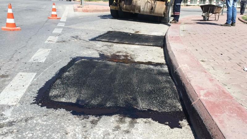 ÜÇ İLÇEDE (SELÇUKLU-MERAM-KARATAY) MUHTELİF CADDELERDE ASFALT YAMA TADİLATI. faaliyet gorseli