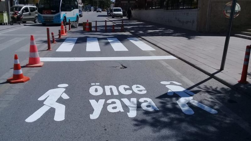 KONYA VE İSTANBUL PRESTİJ CADDELERİ YAYA GEÇİDİ BOYA ÇALIŞMASI  faaliyet gorseli