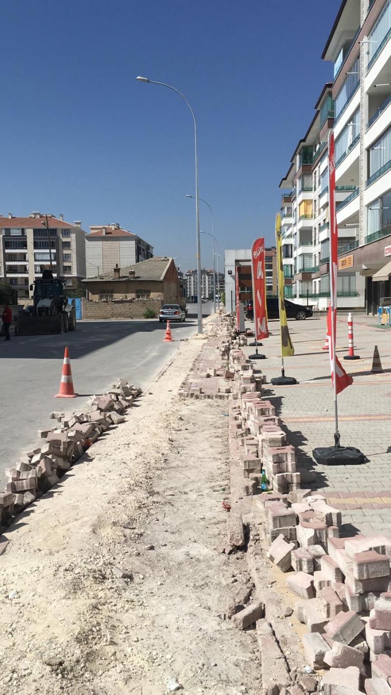 ULUBATLI HASAN MAHALLESİ TRETUVAR TAMİRATI faaliyet gorseli