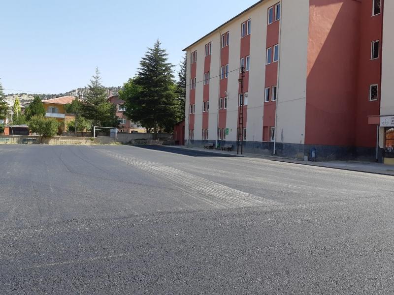 BOZKIR ANADOLU İMAM HATİP LİSESİ SICAK ASFALT ÇALIŞMASI faaliyet gorseli