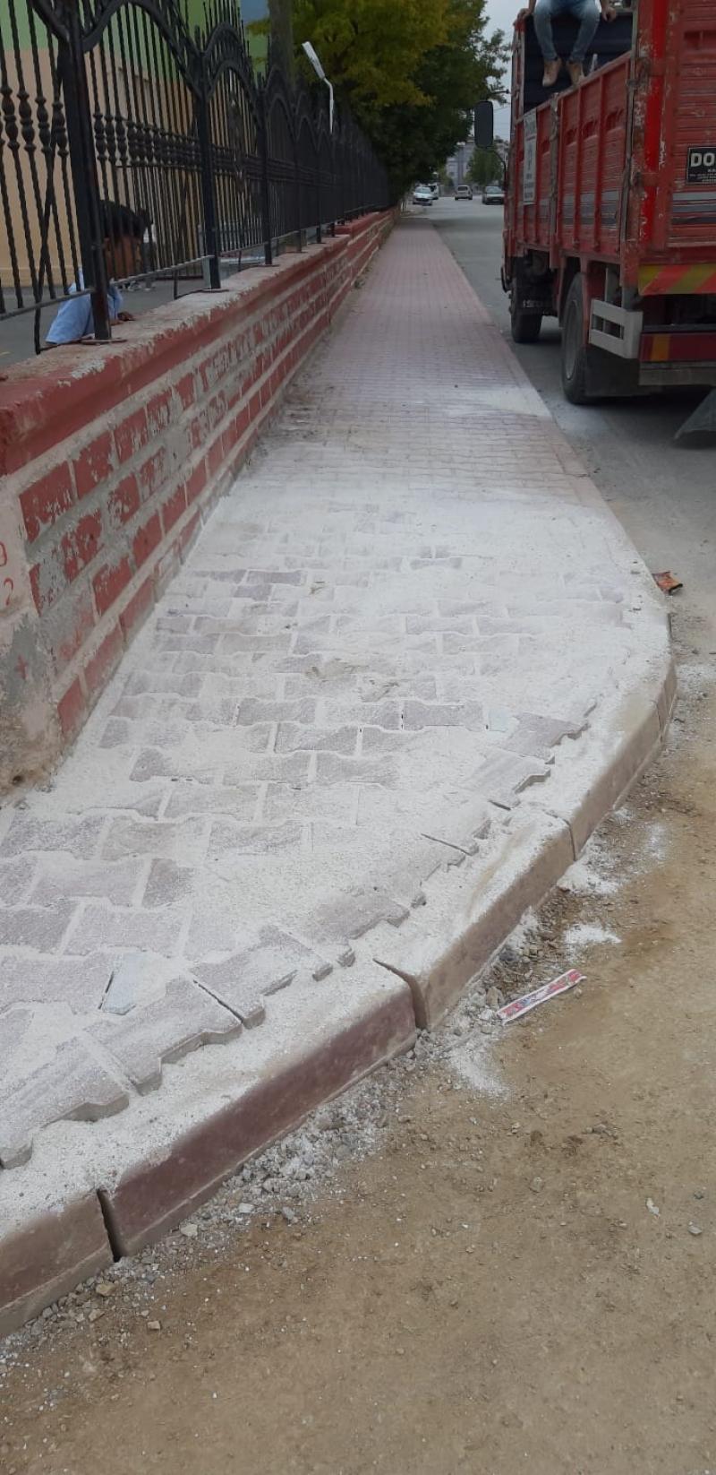 EMİRGAZİ MAHALLESİ TRETUVAR TAMİRATI faaliyet gorseli