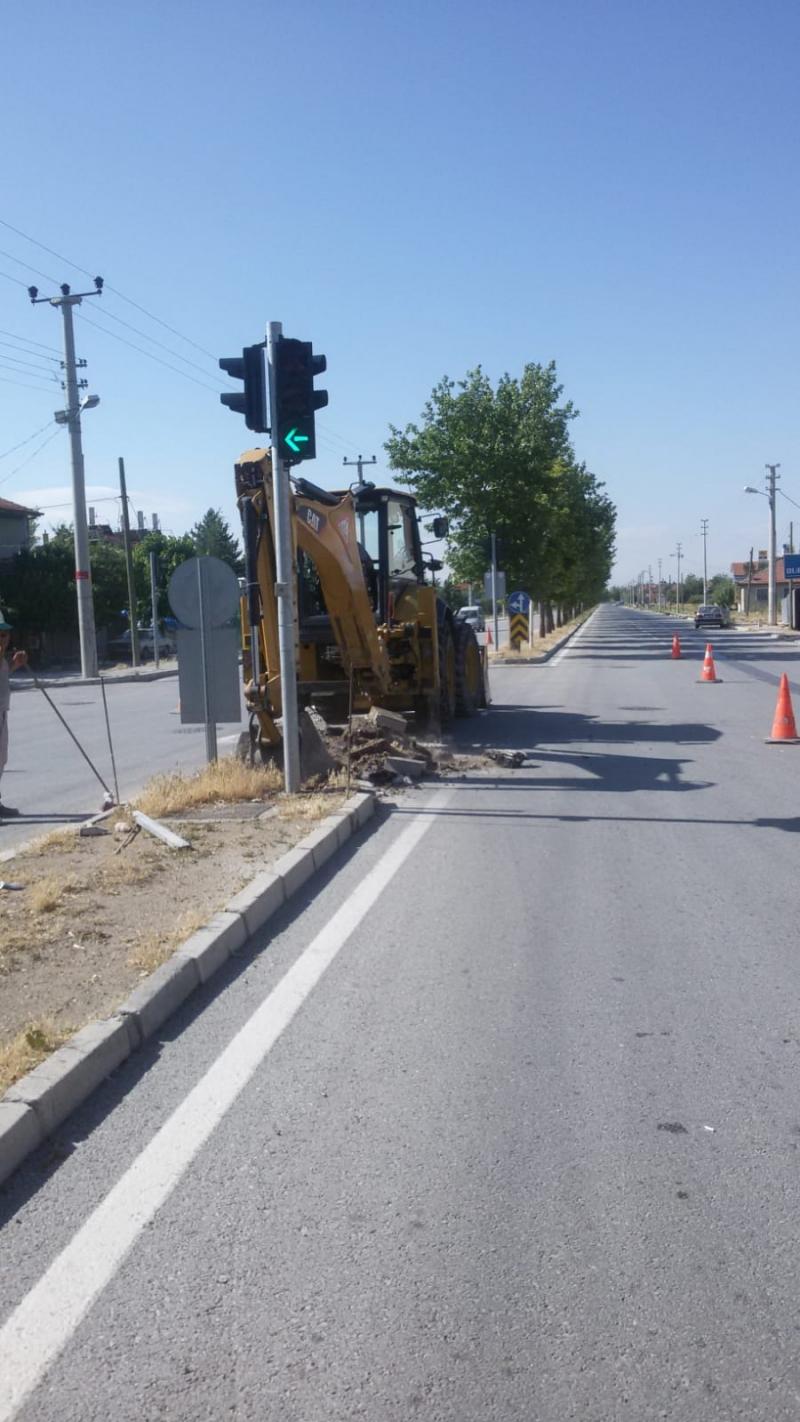 YAYLAPINAR MAHALLESİ KAŞ CADDESİ TRETUVAR TAMİR ÇALIŞMASI faaliyet gorseli