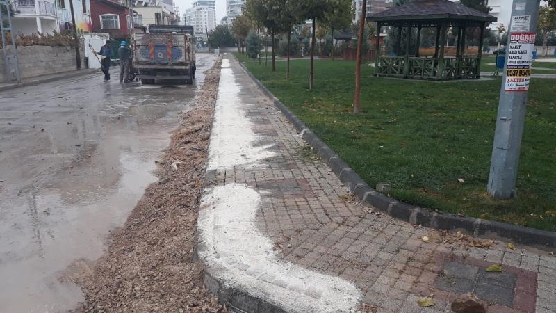 UZUNHARMANLAR ( MURADİYE ) MAHALLESİ AYKOME TRETUVAR KAZI TAMİRATI  faaliyet gorseli
