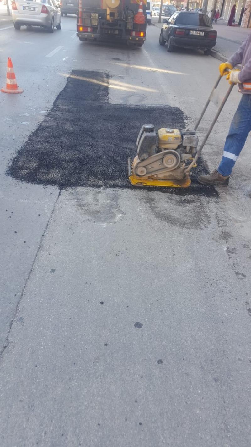 SAHİBİATA MAHALLESİ FURGAN DEDE CADDESİ ASFALT YAMA ÇALIŞMASI. faaliyet gorseli