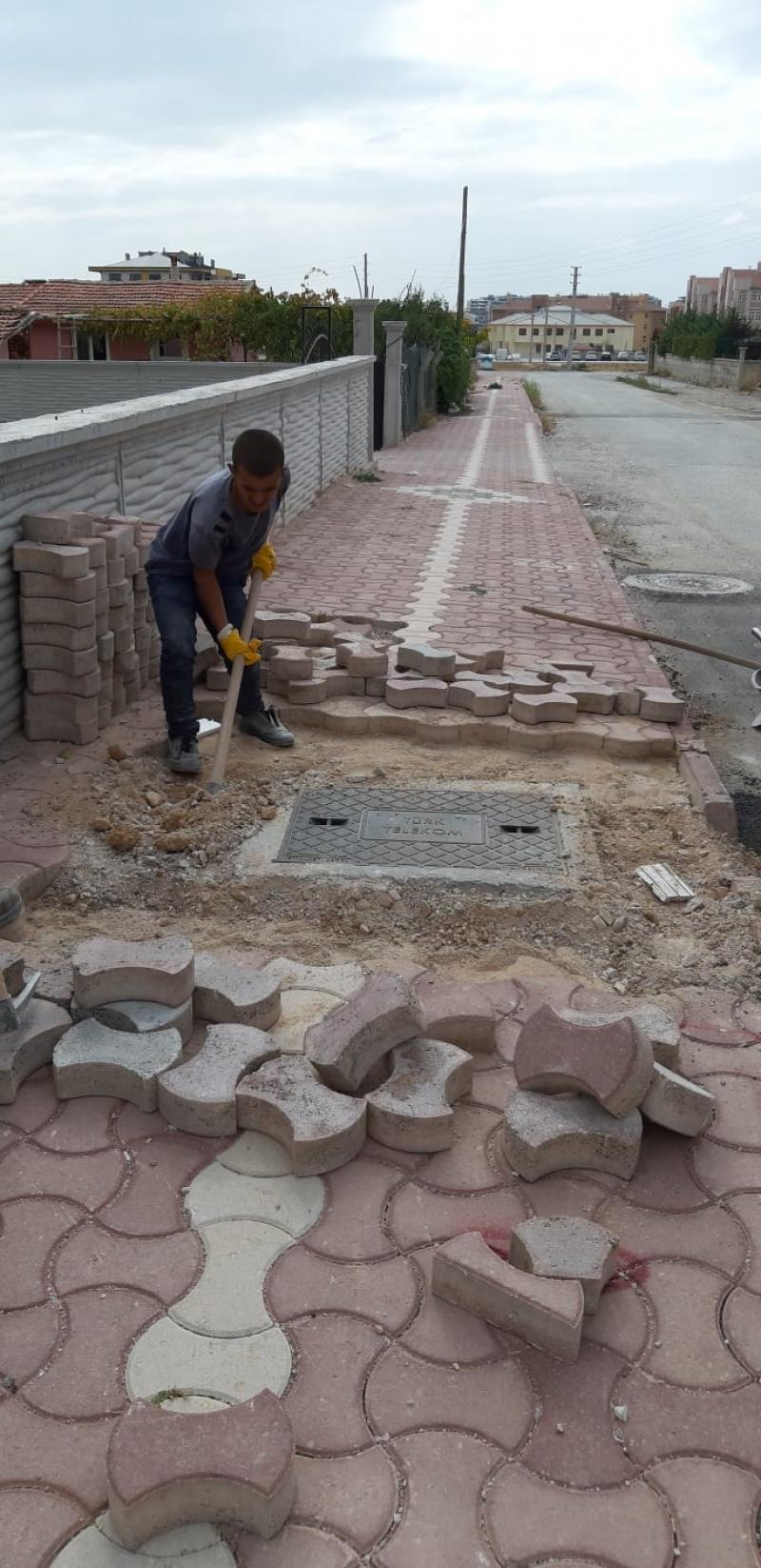 MALAZGİRT MAHALLESİ AYKOME TRETUVAR KAZI TAMİRATI  faaliyet gorseli