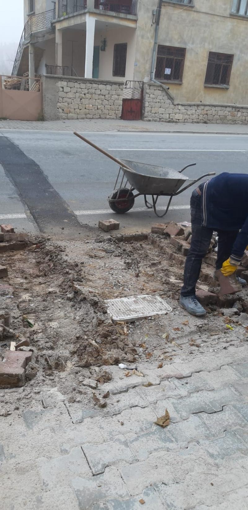 GAZİ OSMAN PAŞA MAHALLESİ AYKOME TRETUVAR KAZI TAMİRATI  faaliyet gorseli