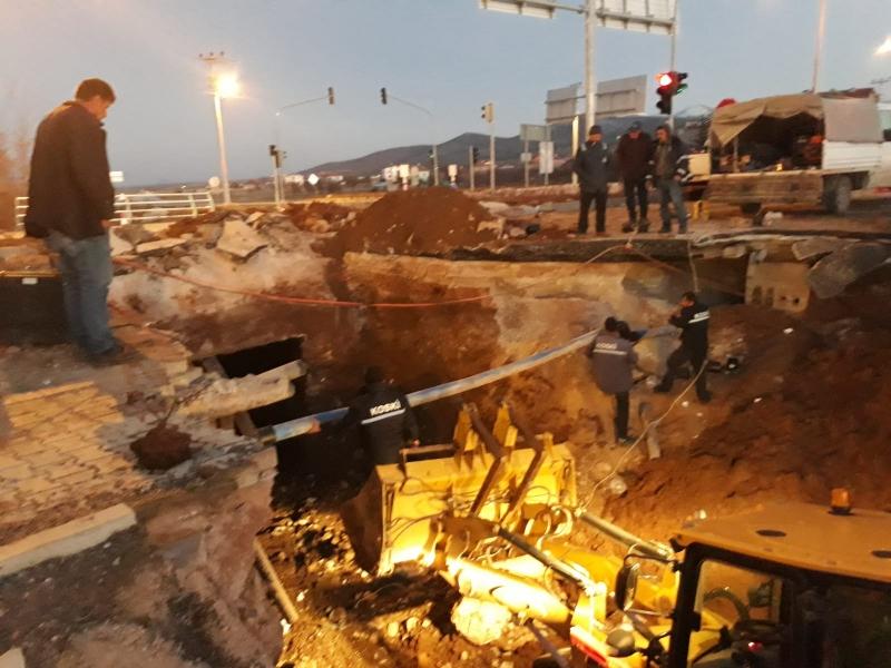 MEVLANA MAHALLESİ ÇÖKEN YOL TAMİRAT ÇALIŞMASI faaliyet gorseli