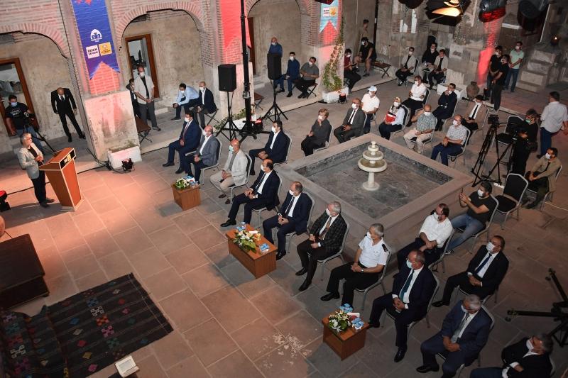SULTAN III. ALAEDDİN KEYKUBAT TARAFINDAN OSMAN BEY'E BERAT GÖNDERİLMESİ TEMSİLİ TÖRENİ faaliyet gorseli
