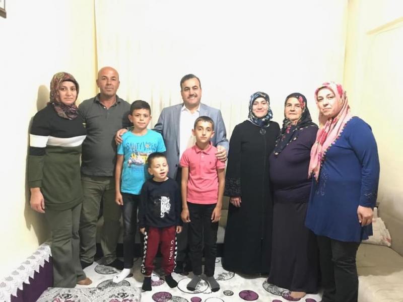 BAŞKAN OFLAZ , HER AY BİR PERSONELİN 
SOFRASINA KONUK OLUYOR
 faaliyet gorseli