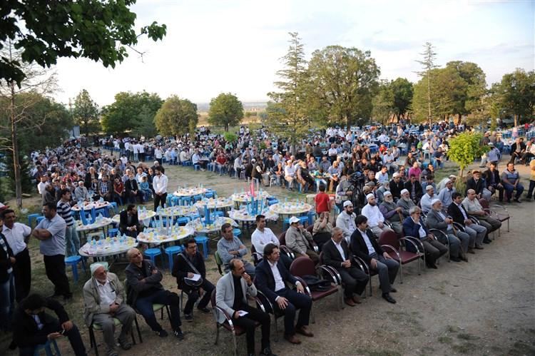 LADİKLİ AHMET HÜDAYİ HAZRETLERİ ANMA PROGRAMI faaliyet gorseli