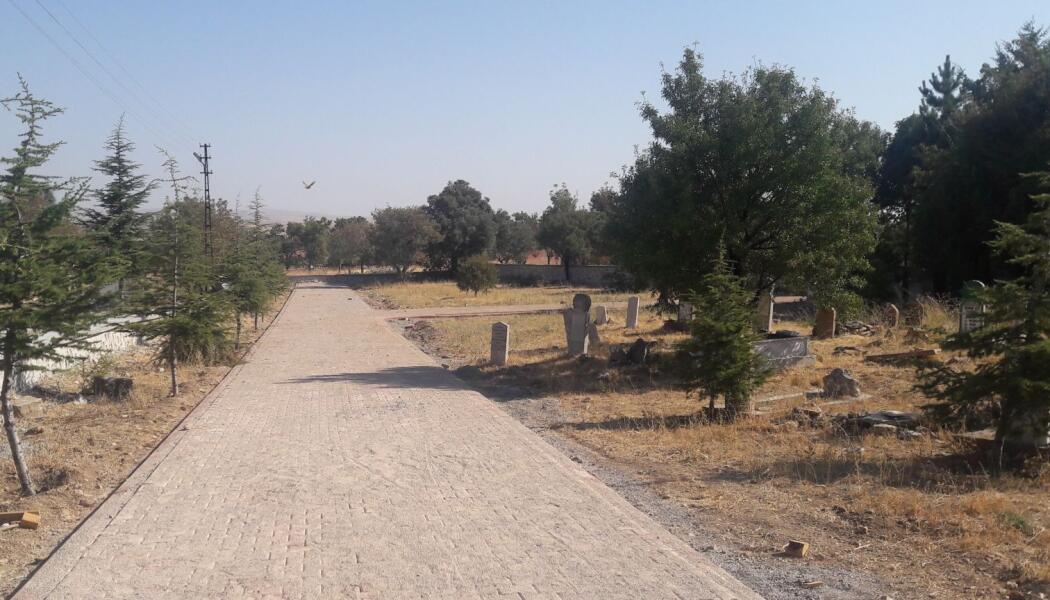 2018 YILI ÇUMRA İLÇESİ MUHTELİF MAHALLE MEZARLIKLARINDA ÇEVRE DÜZENLEMESİ faaliyet gorseli
