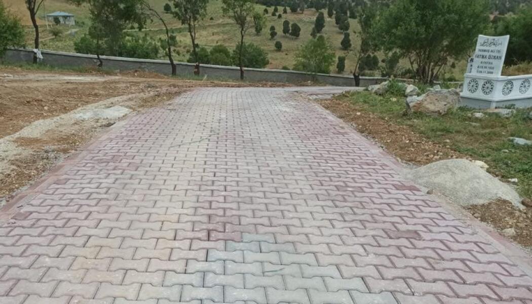 2022 YILI AKÖREN İLÇESİ MUHTELİF MAHALLE MEZARLIKLARINDA ÇEVRE DÜZENLEMESİ faaliyet gorseli