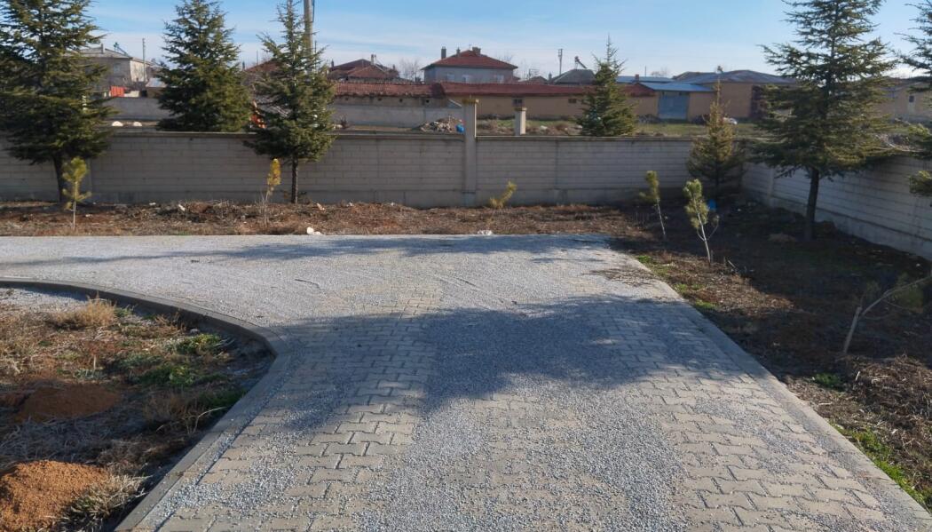 2023 YILI SARAYÖNÜ İLÇESİ MEZARLIKLARINDA BETON DUVAR, PARKE-BORDÜR YAPIM ÇALIŞMALARI faaliyet gorseli