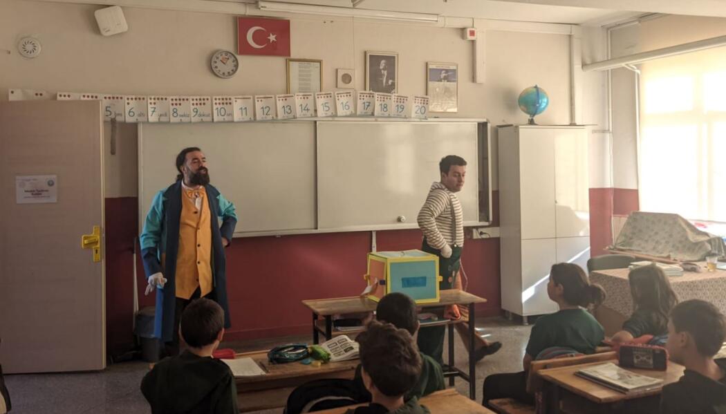 2024-2025 EĞİTİM ÖĞRETİM YILI ÇAT KAPI SINIF TİYATROSU faaliyet gorseli