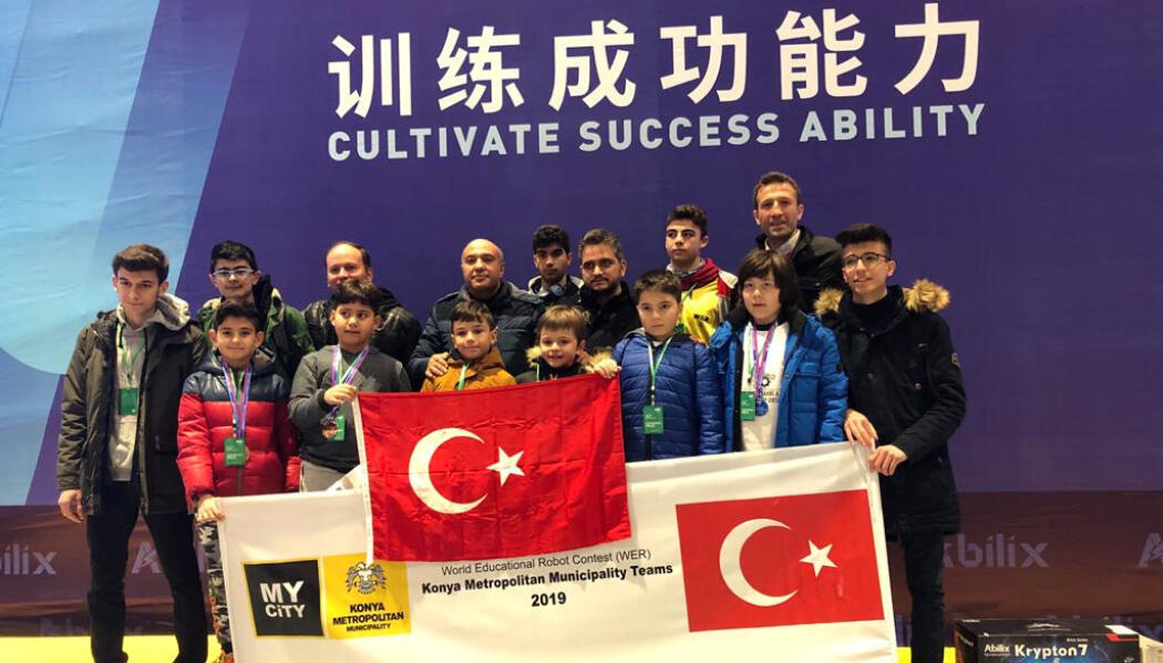 BİLGEHANE ÖĞRENCİLERİNDEN DÜNYA EĞİTİM ROBOTLARI YARIŞMASI KATILIMI faaliyet gorseli