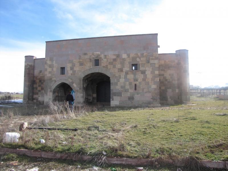 KIZILÖREN HANI (EMİR KANDEMİR HAN) RESTORASYONU faaliyet gorseli