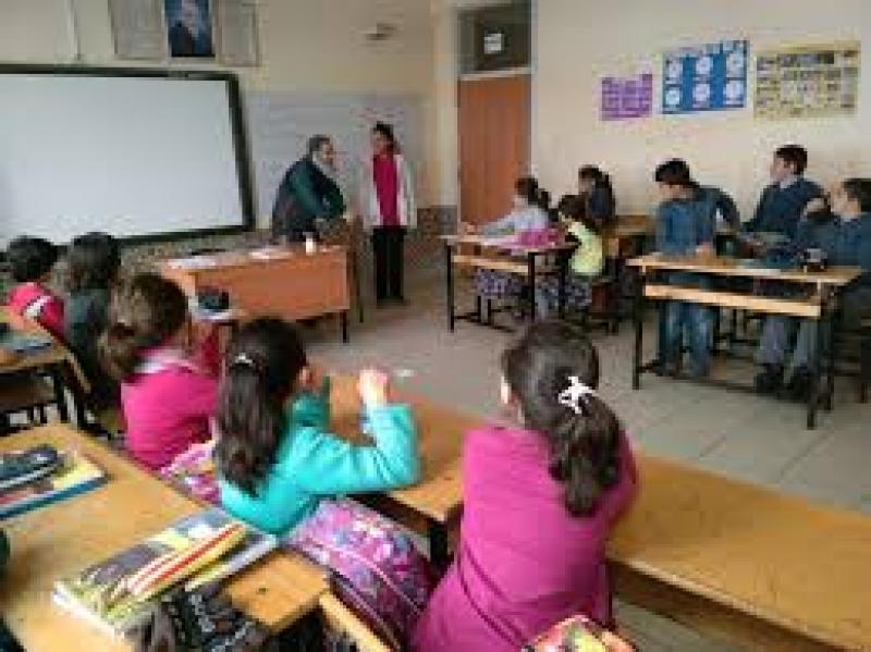 MEDENİYET OKULU PROJESİ KAPSAMIN DA TİYATRO GÖSTERİSİ faaliyet gorseli