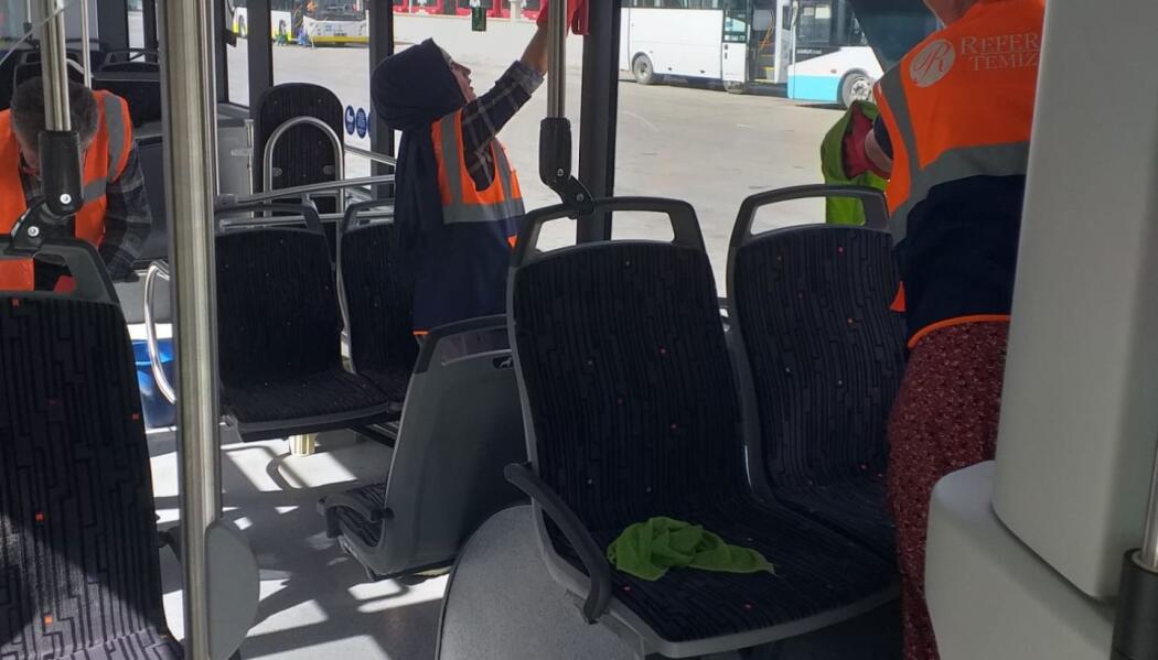 OTOBÜS VE CAM DURAK TEMİZLİK FAALİYETLERİ faaliyet gorseli