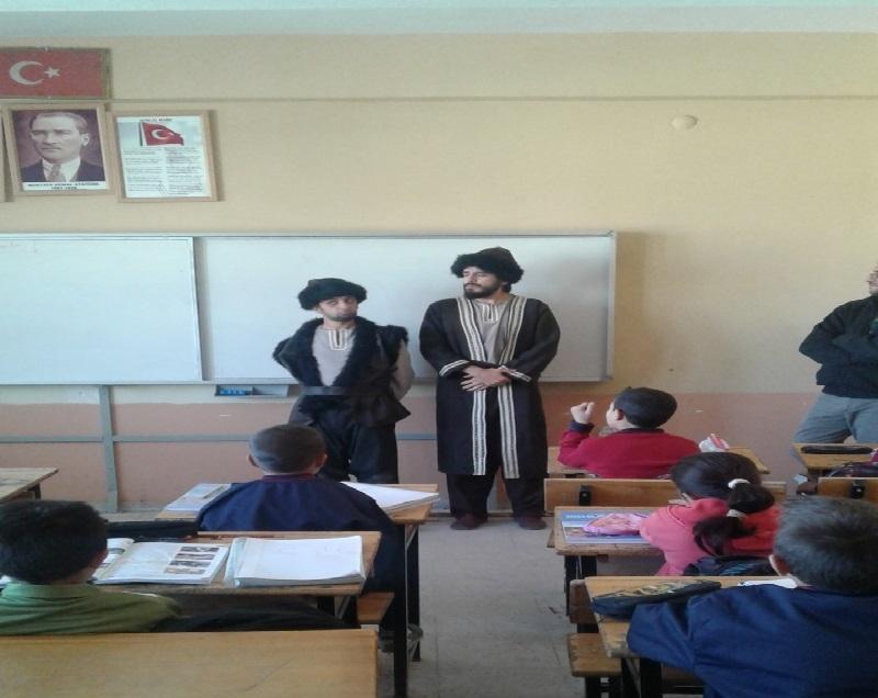 MEDENİYET OKULU DEĞERLER EĞİTİMİ TİYATRO GÖSTERİSİ faaliyet gorseli