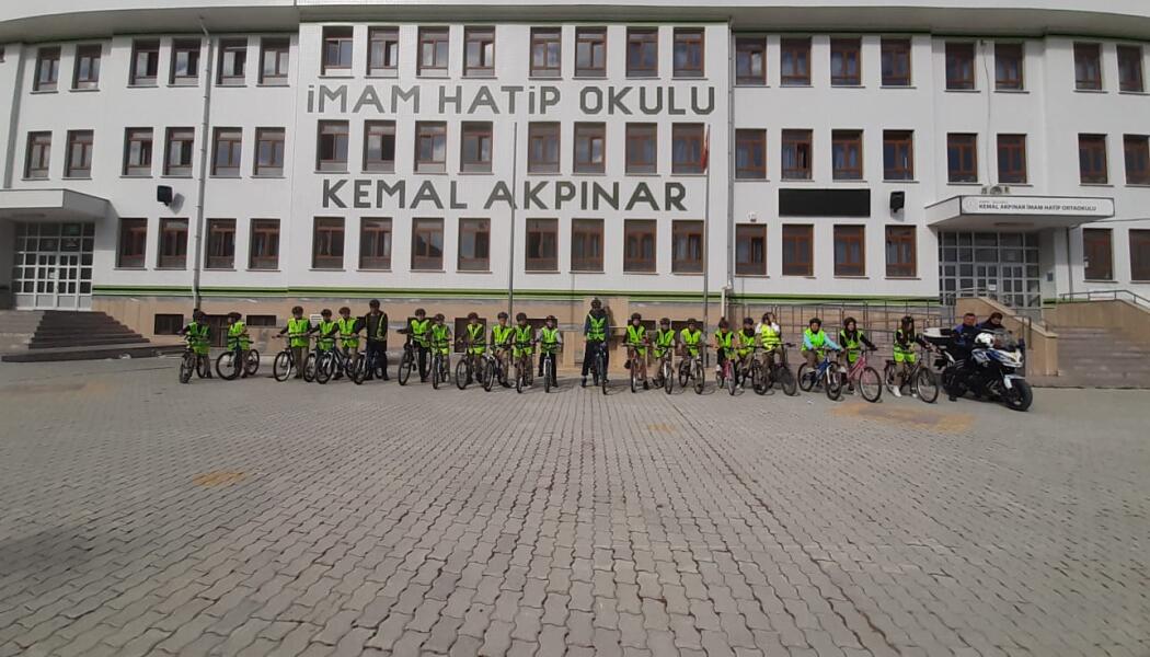 GÜVENLİ OKUL YOLLARI PROJESİ faaliyet gorseli