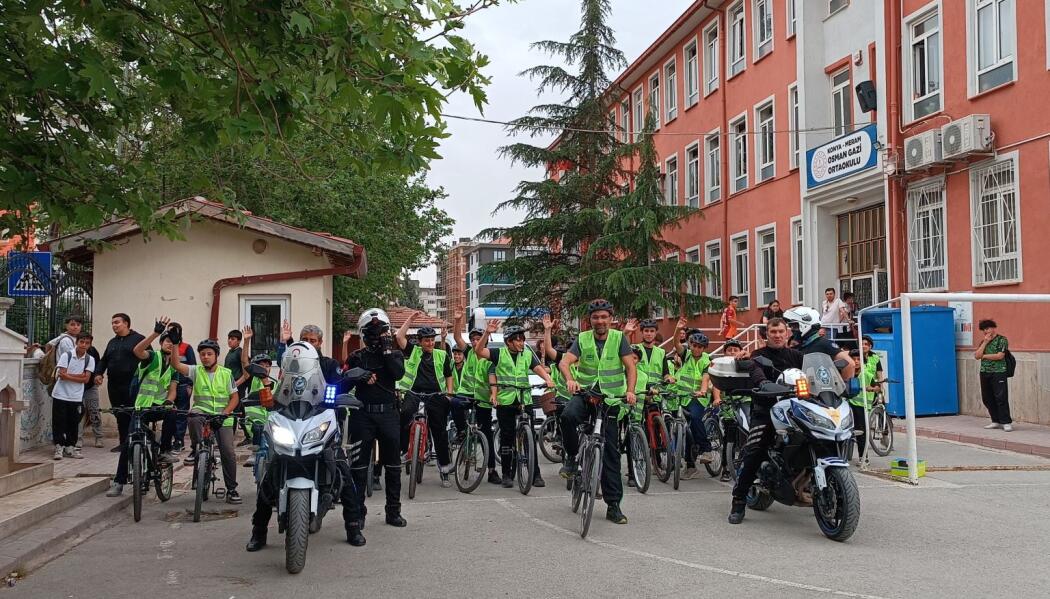 GÜVENLİ OKUL YOLLARI PROJESİ faaliyet gorseli