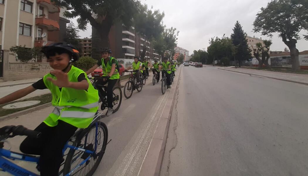 GÜVENLİ OKUL YOLLARI PROJESİ faaliyet gorseli