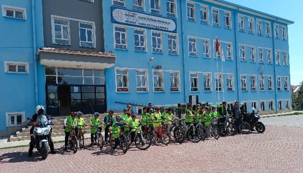 GÜVENLİ OKUL YOLLARI PROJESİ faaliyet gorseli