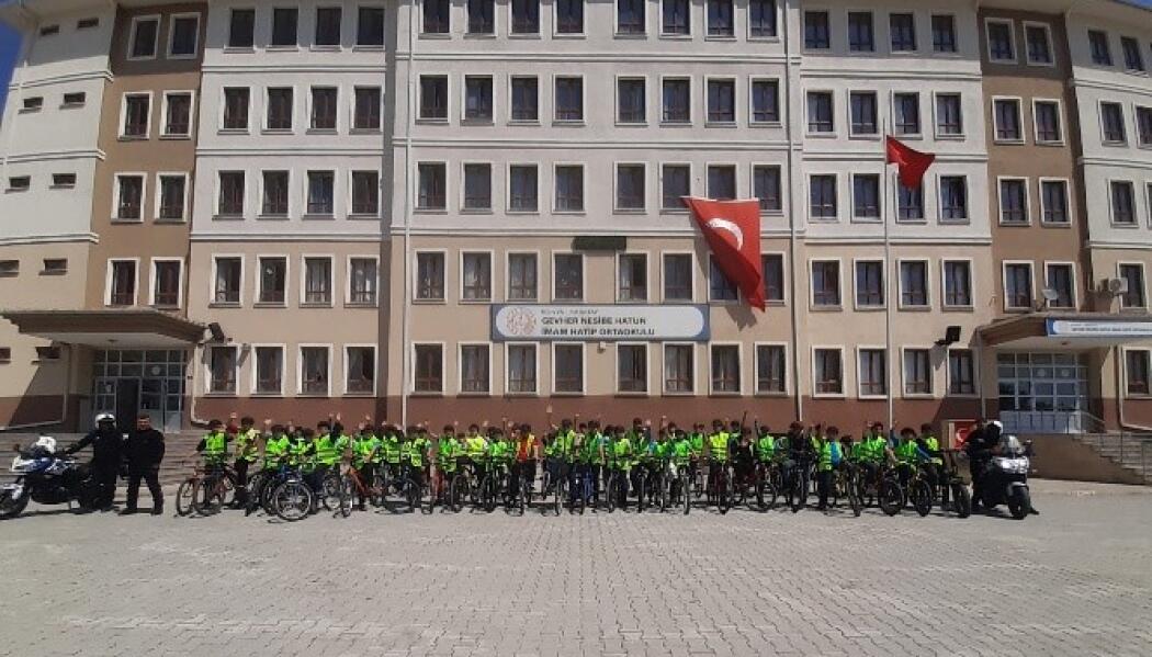 GÜVENLİ OKUL YOLLARI PROJESİ faaliyet gorseli