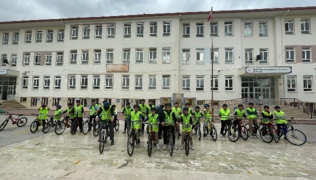GÜVENLİ OKUL YOLLARI PROJESİ faaliyet gorseli