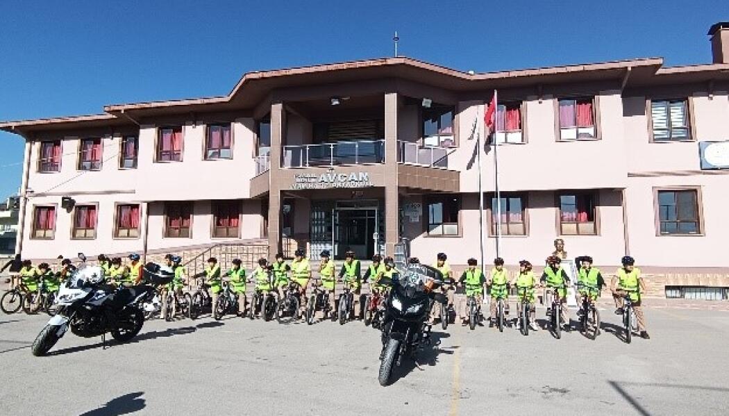 GÜVENLİ OKUL YOLLARI PROJESİ faaliyet gorseli