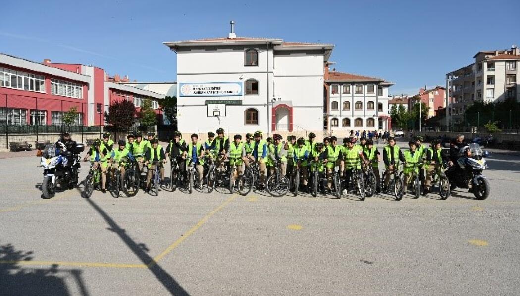 GÜVENLİ OKUL YOLLARI PROJESİ faaliyet gorseli