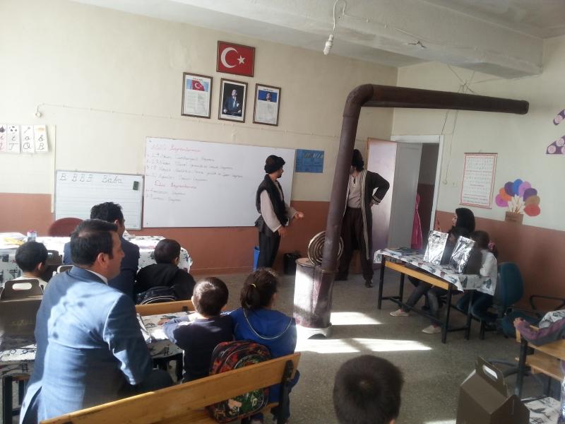MEDENİYET OKULU DEĞERLER EĞİTİMİ TİYATRO GÖSTERİSİ faaliyet gorseli