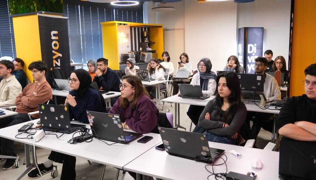 DİVİZYON FİKİR LİDERLERİ SERİSİ #3: UNREAL ENGİNE TEMELLERİ VE ETKİLEŞİMLİ DÜNYA İNŞASI faaliyet gorseli