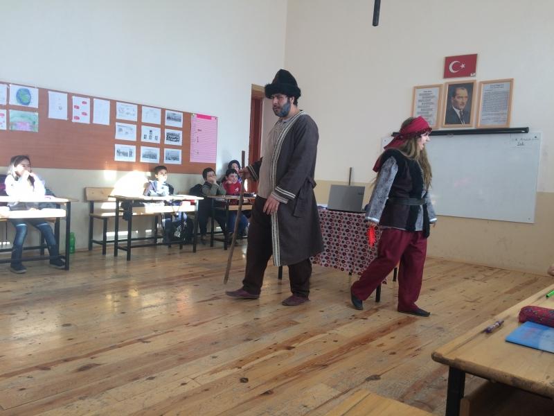 MEDENİYET OKULU DEĞERLER EĞİTİMİ DERGİ DAĞITIMI faaliyet gorseli