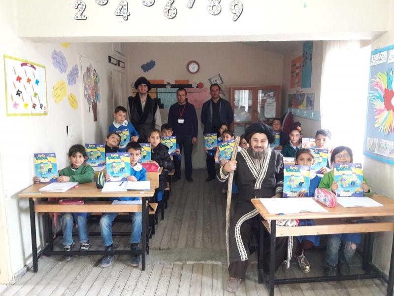 MEDENİYET OKULU DEĞERLER EĞİTİMİ DERGİ DAĞITIMI faaliyet gorseli