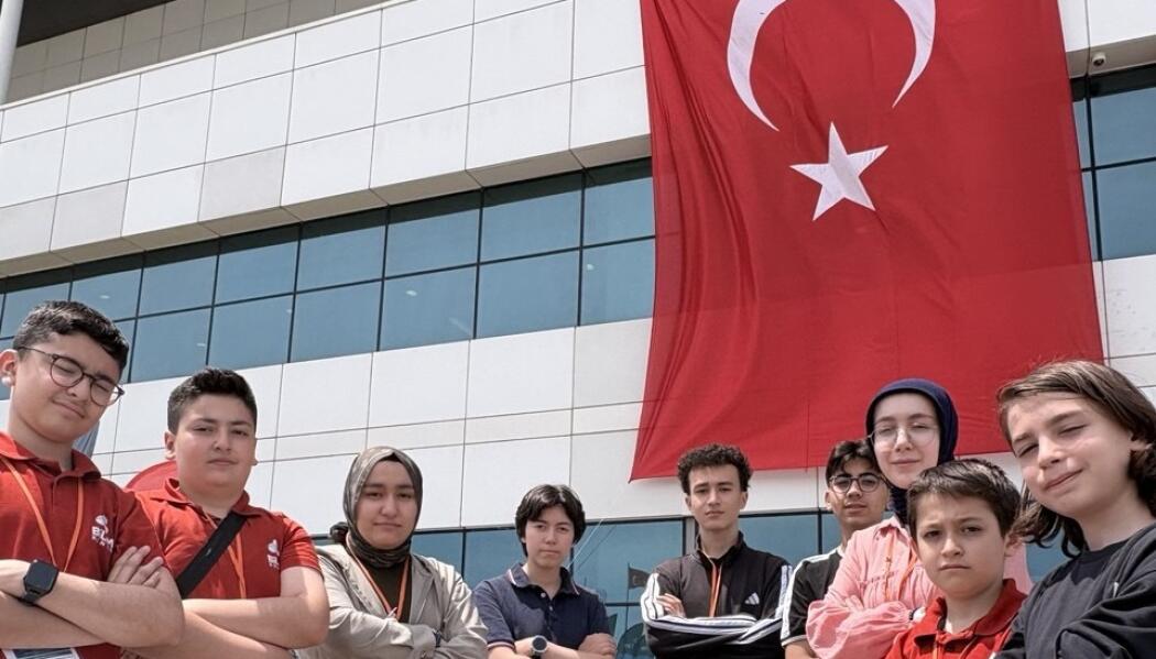 BİLİM KONYA ÖĞRENCİLERİNİN ANTALYA MEB ROBOT YARIŞMASI KATILIMI faaliyet gorseli