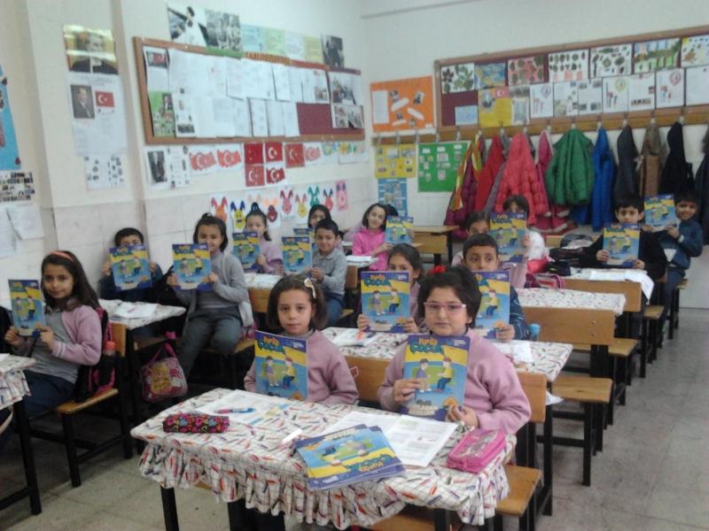 MEDENİYET OKULU DEĞERLER EĞİTİMİ DERGİ DAĞITIMI faaliyet gorseli
